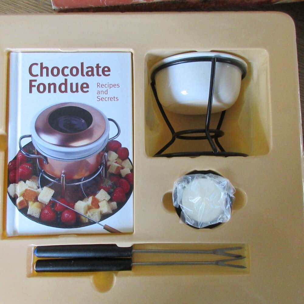 Chocolate Fondue Gift Set Mud Puddle 7-Piece Recipe Book Fondue Pot VotiveCandle